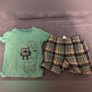 Carters 24 month shorts and matching tshirt
